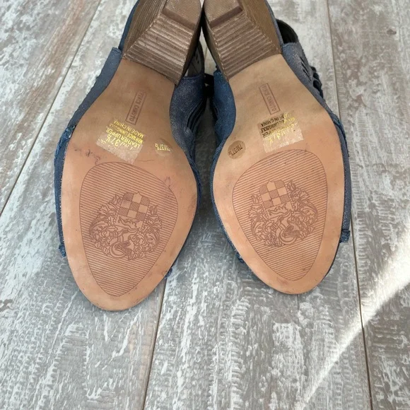 Vince Camuto Denim Blue Ankle Bootie 7M Peep Toe, Inside Zipper. Like New - Picture 6 of 9